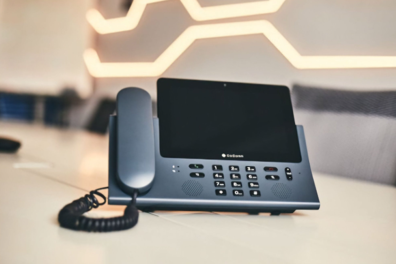 COCCOMM F910 4G Videotelefon – Android Bordstelefon med Pekskärm -NY